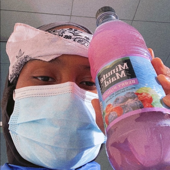 Meet your Posher, Celeste - Picture 1 of 1